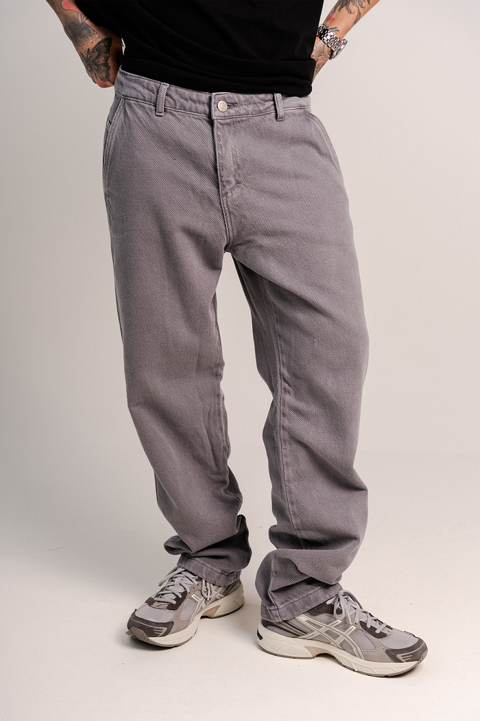 CALÇA SARJA RETA STONED CINZA