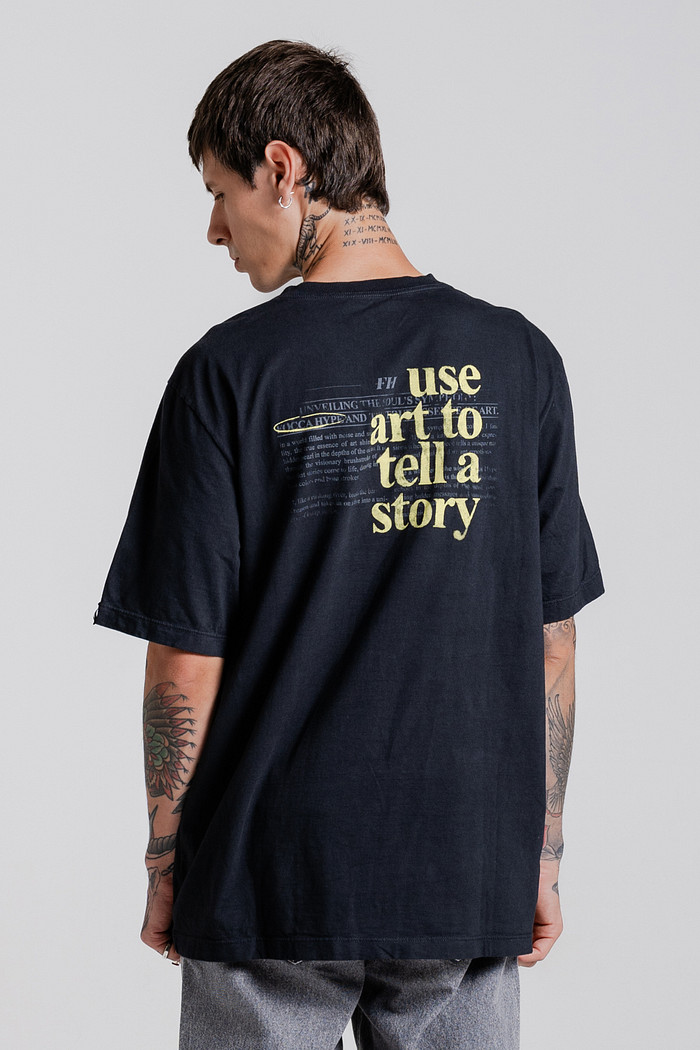 CAMISETA OVERSIZED NEWSPAPER CHUMBO