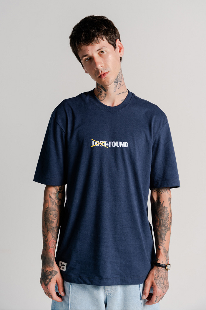 CAMISETA OVERSIZED LOST & FOUND | AZUL MARINHO