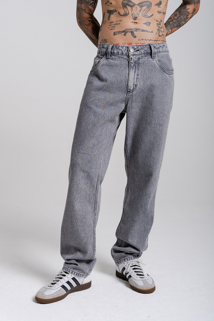 CALÇA JEANS RETA GRAY