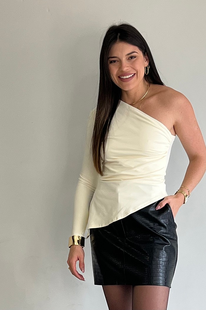 Blusa Assimétrica Denise - Manga Única