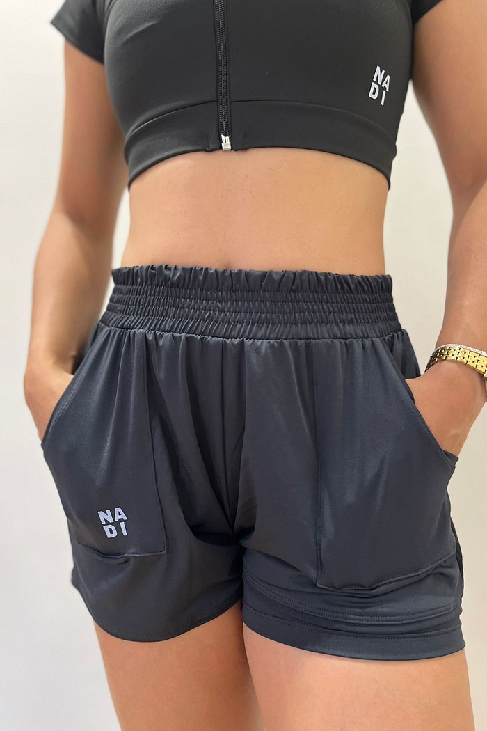 shorts duplo com bolso preto