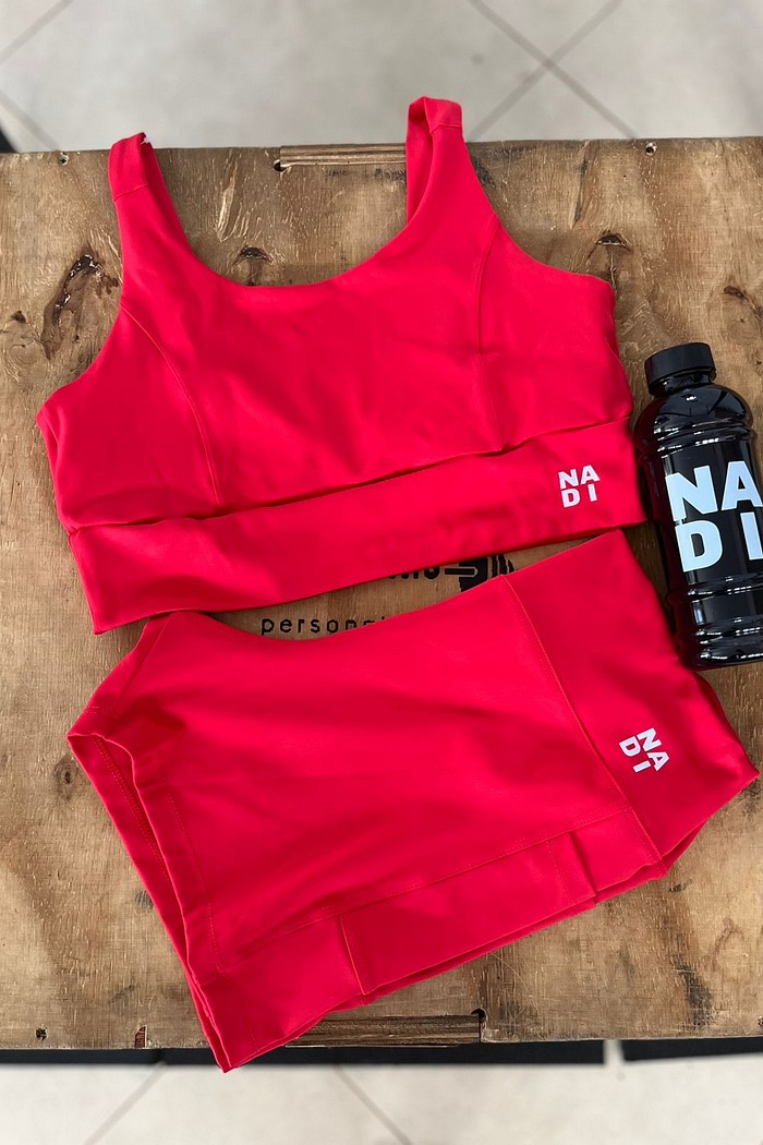 conjunto thalia vermelho