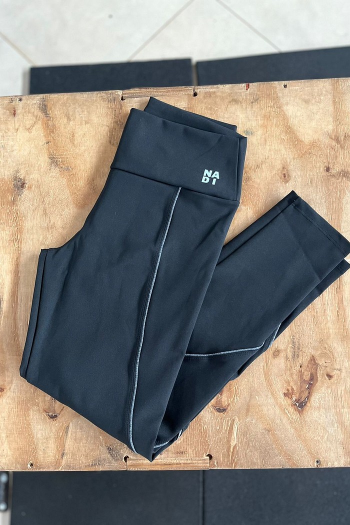 calça legging risco cinza