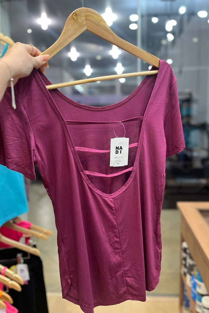 blusa alça costas bordo