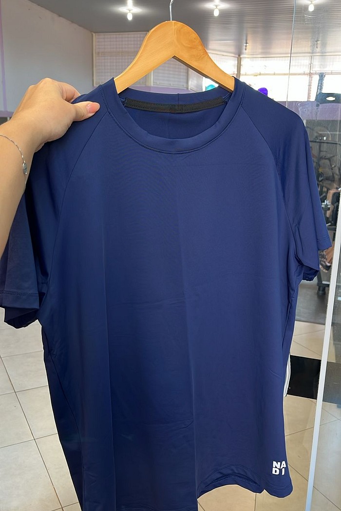 camiseta masculina basic marinho