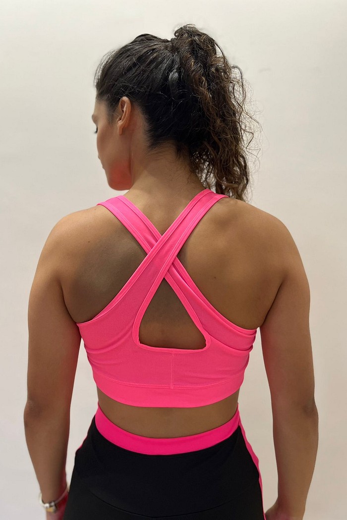 top alça cruzada rosa neon