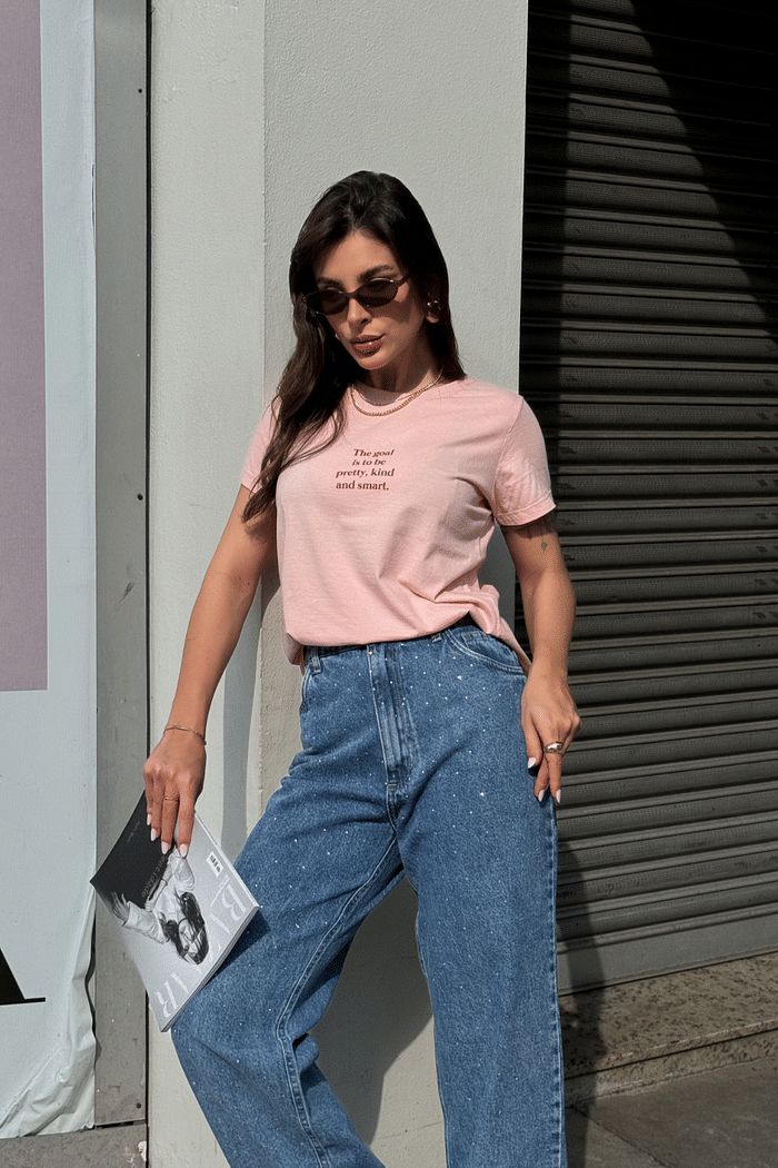 T SHIRT  _  THE GOAL IS TO BE  _  ROSA BLUSH