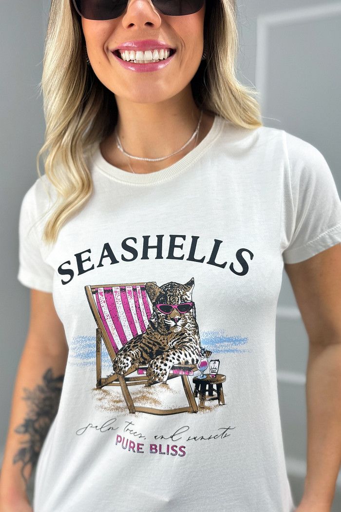 T SHIRT  _  SEASHELLS