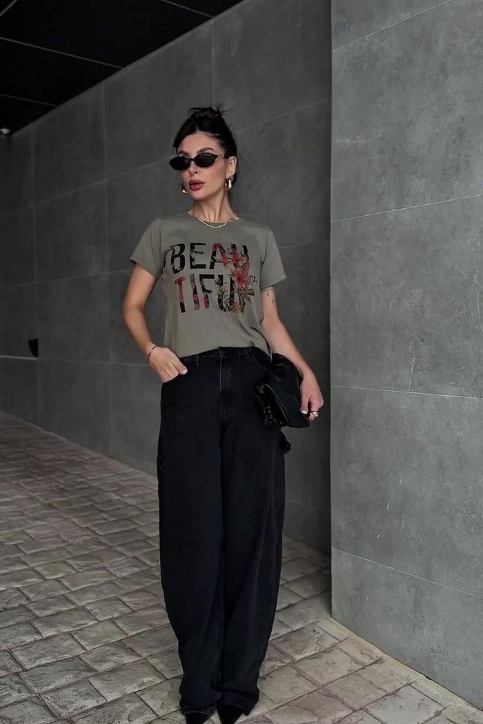 T SHIRT  _   BEAUTYFUL