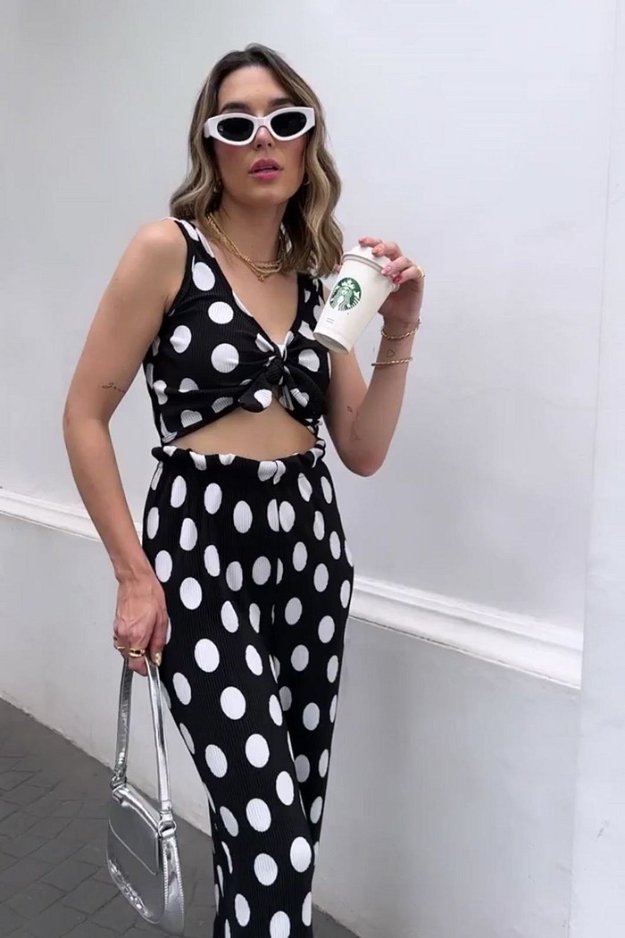 TOP [COM LAÇO]  _  TECIDO PLISSADO  _   POÁ