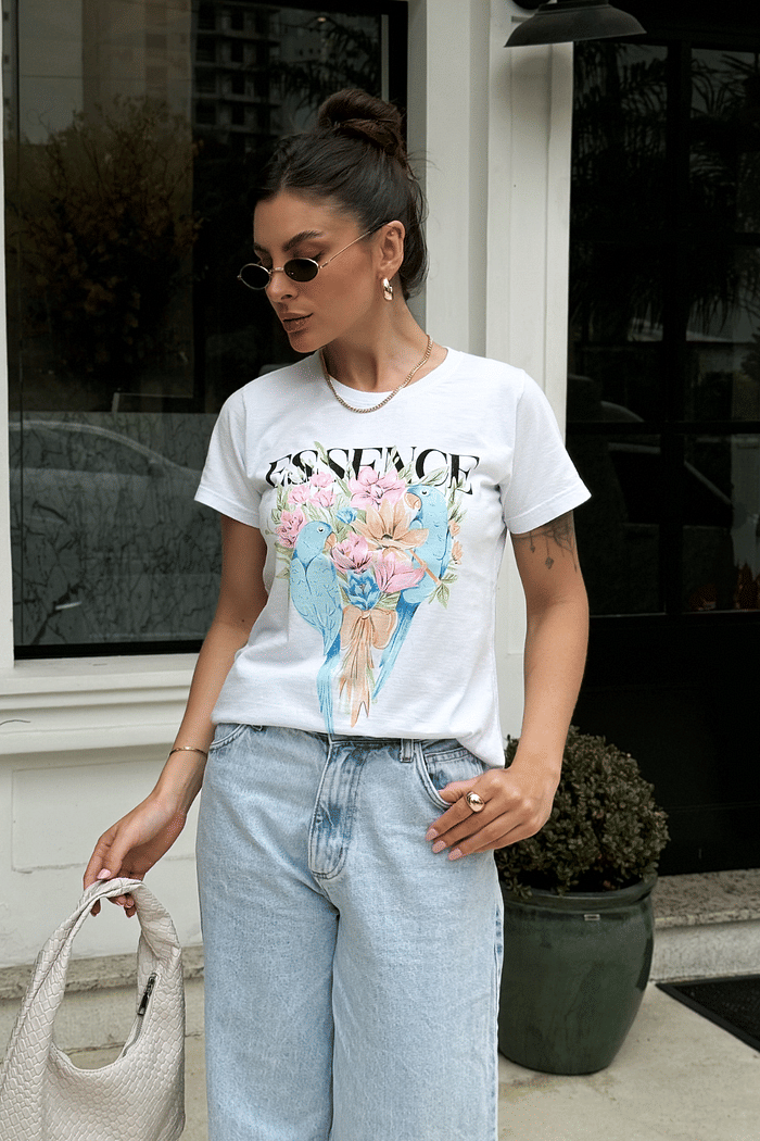 T-SHIRT   _  ESSENCE