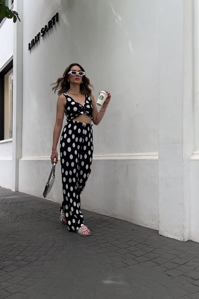 TOP [COM LAÇO]  _  TECIDO PLISSADO  _   POÁ