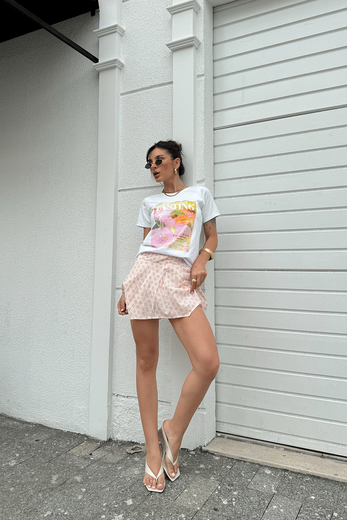 T-SHIRT  _  HAPPY HOUR