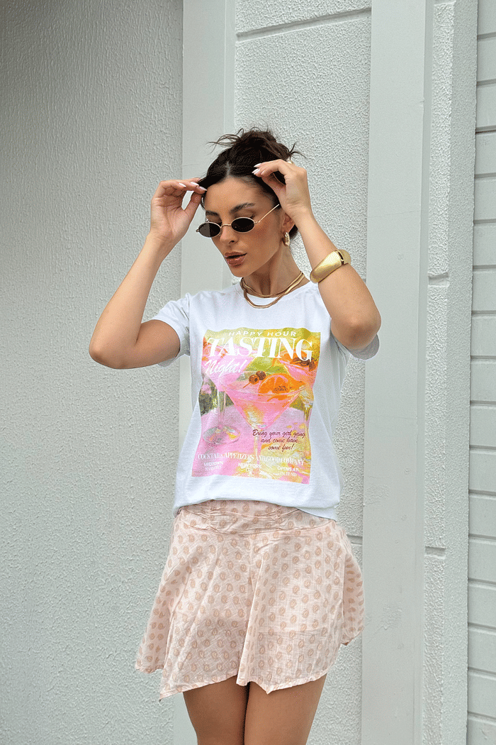 T-SHIRT  _  HAPPY HOUR