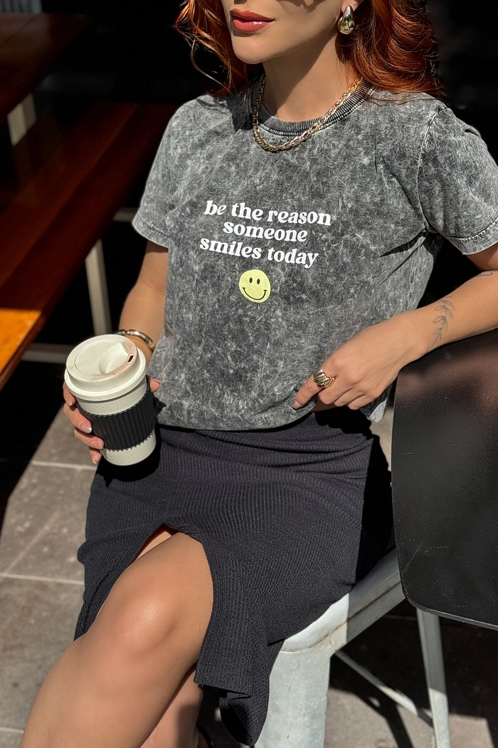 Saia Lapis Com Fenda - Canelado - Preta