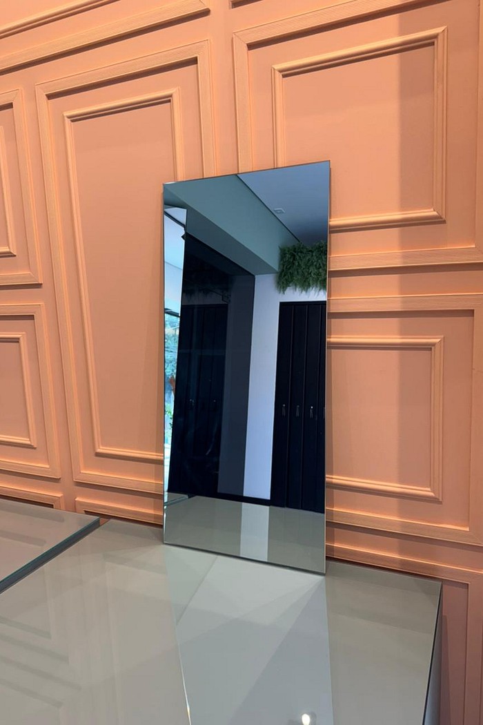 ESPELHO PRATA RETANGULAR | 38,5CM X 83CM | JÁ ACOMPANHA 4 BOTÕES FRANCESES - PEÇA COM PEQUENAS AVARIAS