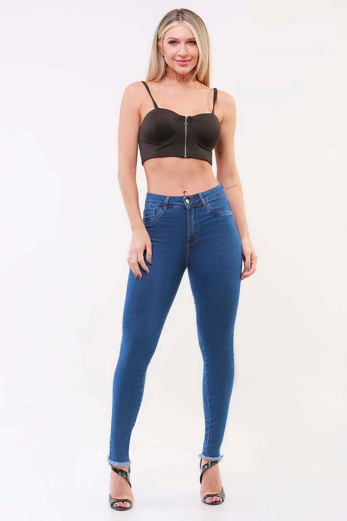 Calça Jeans Skinny Feminina Média com Barra Desfiada 25350