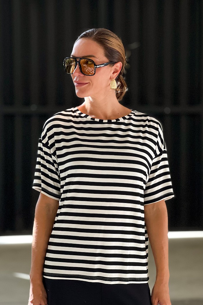 BLUSA AMPLA LISTRAS REPOUSO