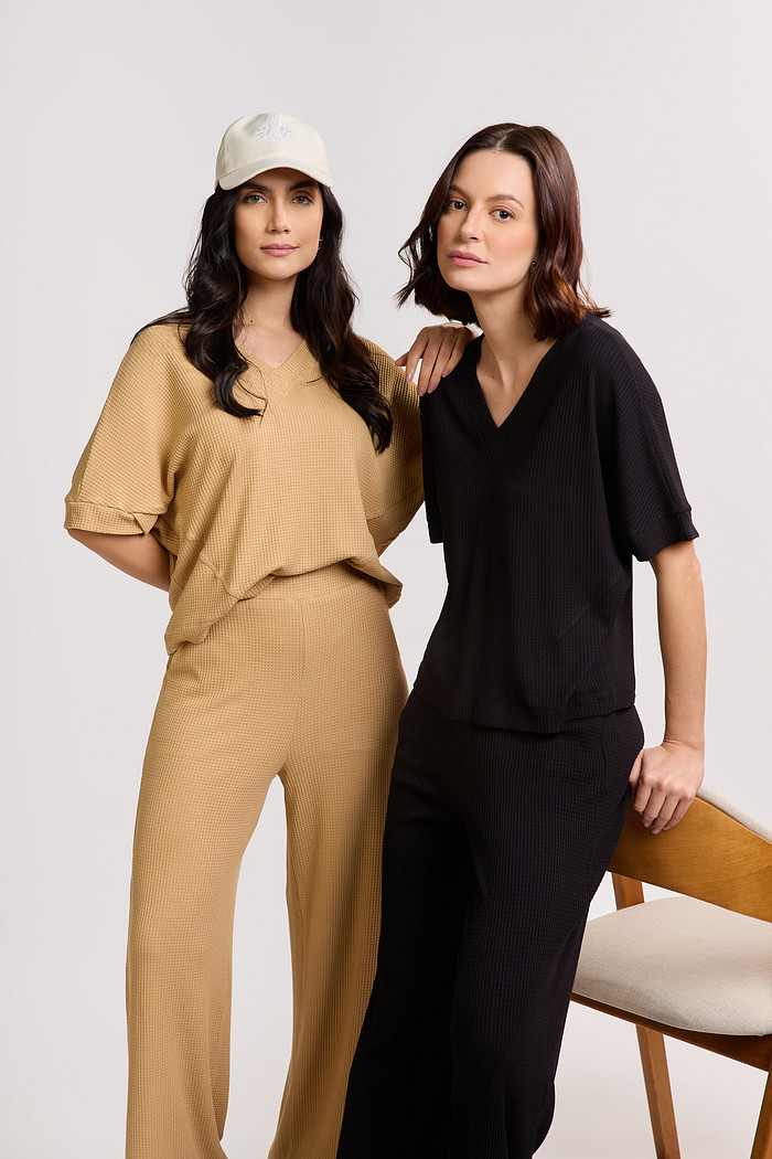 BLUSA RECORTES VISCOSE OLIVIA