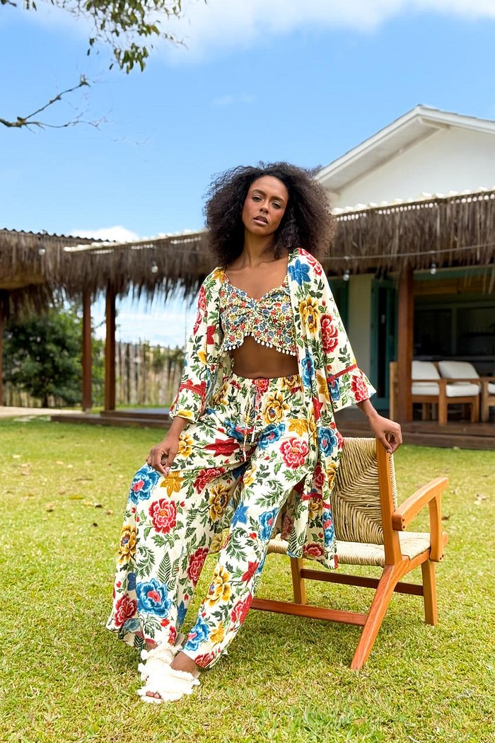 CALCA RETA VISCOSE TAPETE DE CORES