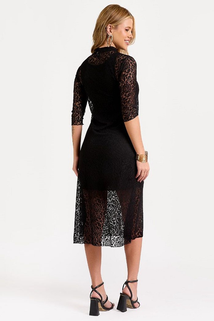 VESTIDO LONGO EM RENDA ENCANTO