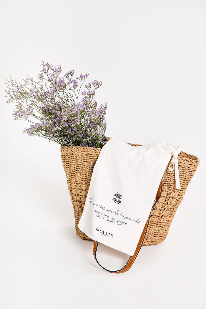 T-SHIRT ALGODAO LIA + SACOLINHA