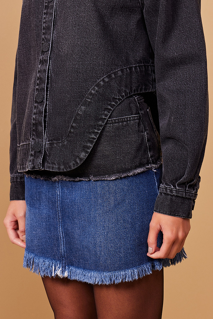 CAMISA JEANS M/L ASSIMÉTRICA