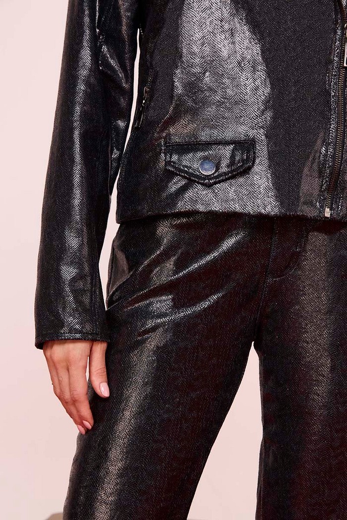 Calca Jeans Micro Flare Com Resina