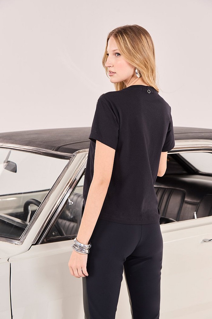 T-shirt M/c Estampa E Bordado