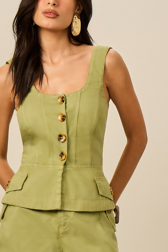 BLUSA SARJA COM LAPELAS E BOTÕES