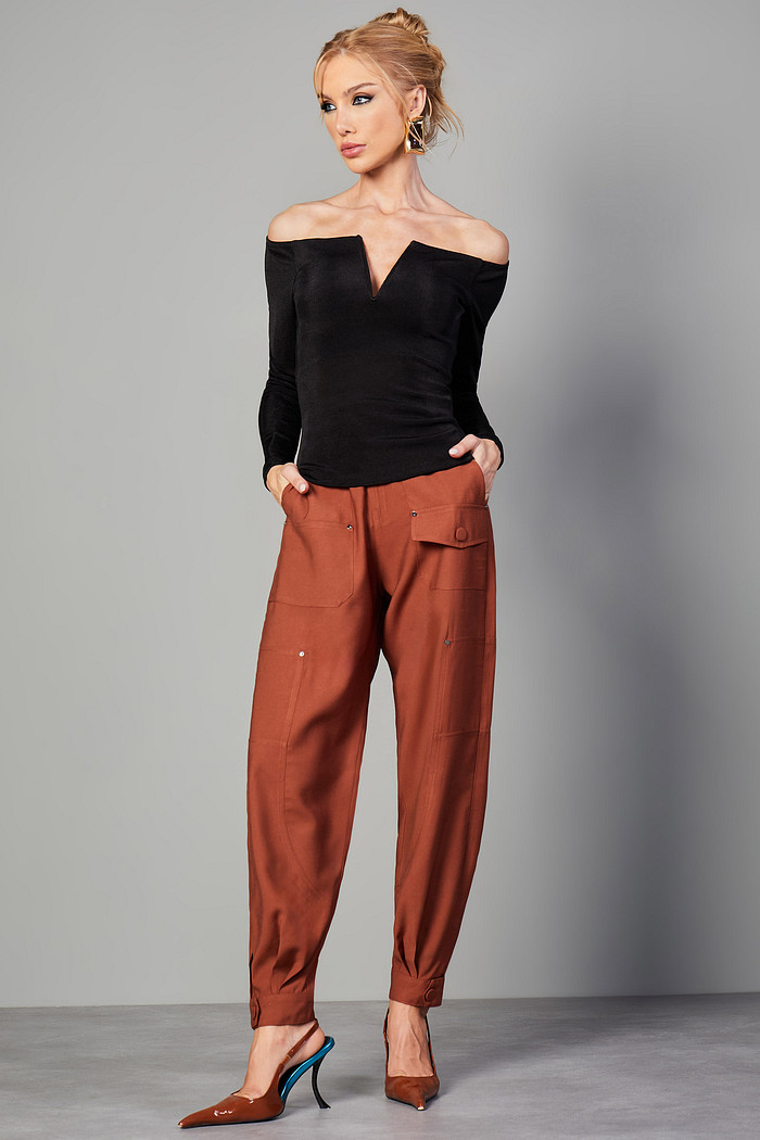 CALÇA ALFAIATARIA COM RECORTES