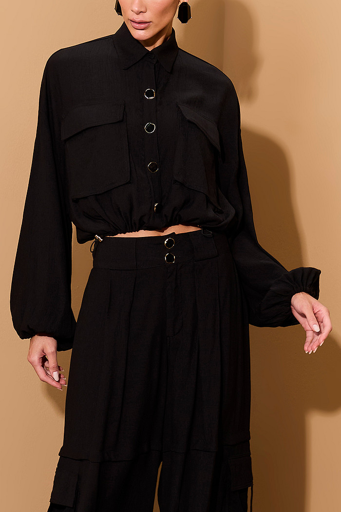 CAMISA COM BOLSO E DETALHE BOTÕES