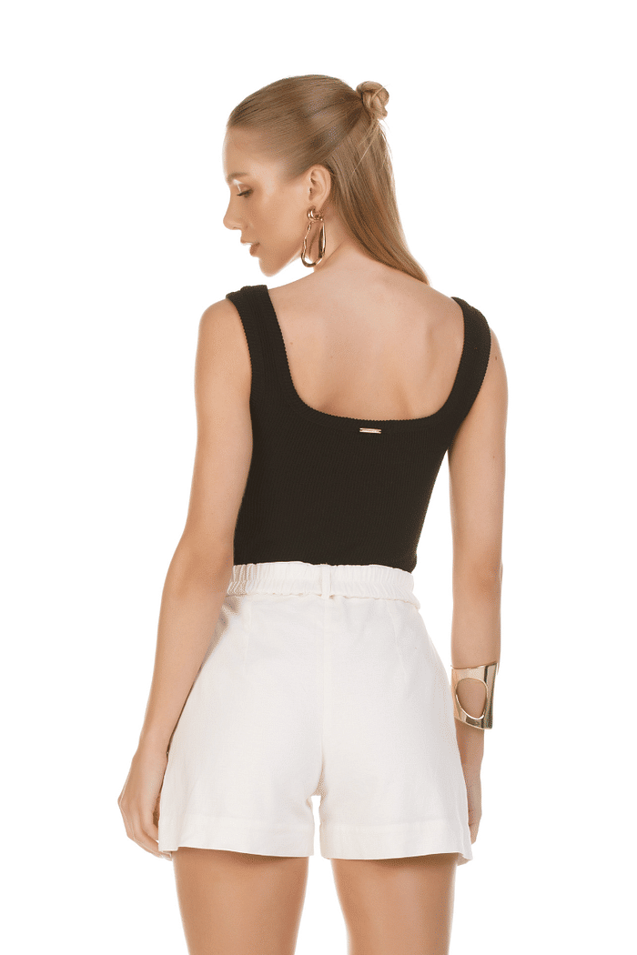 Shorts Linho Com Detalhe Cinto