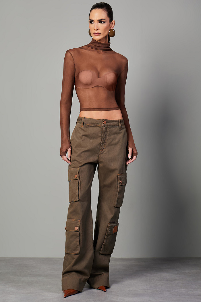 CALÇA SARJA WIDE LEG COM BOLSOS