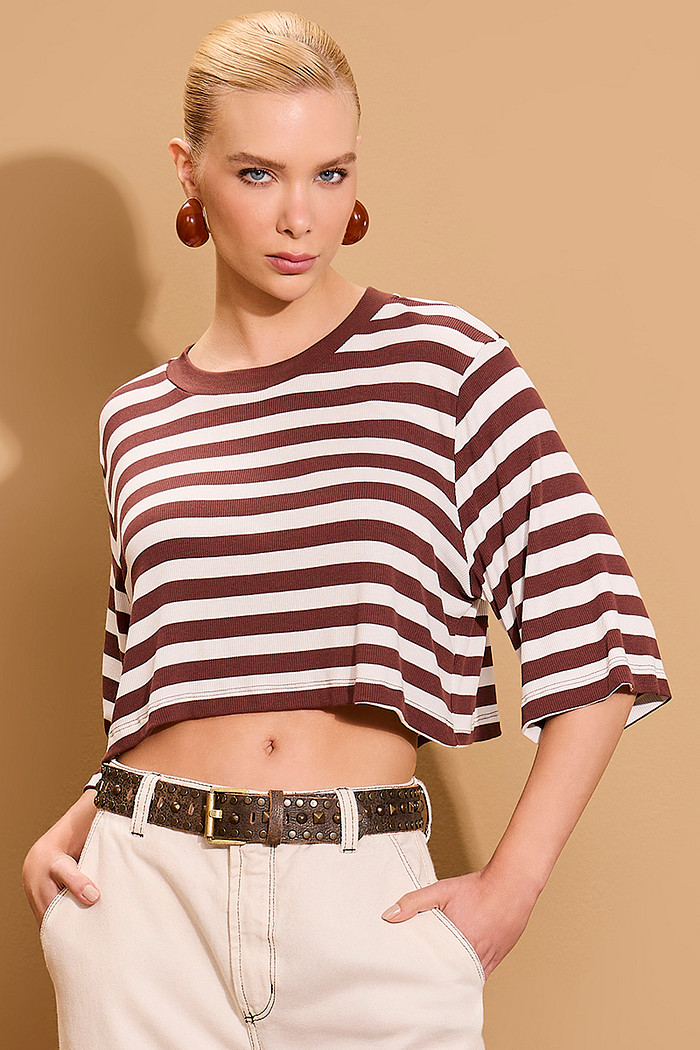 BLUSA LISTRADA CURTA