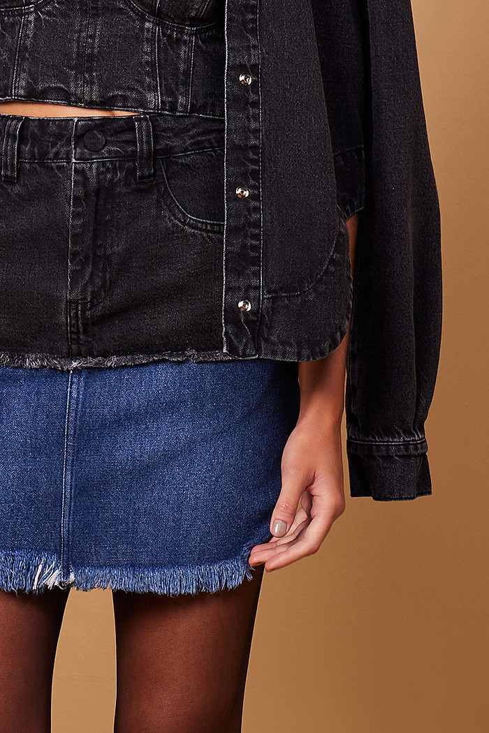 SAIA JEANS CURTO ÍNDIGO AND BLACK