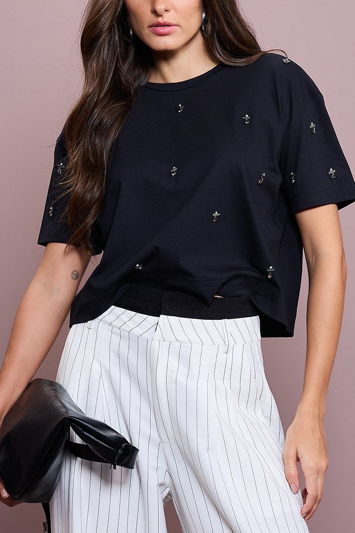 T-SHIRT M/C COM BORDADO 7