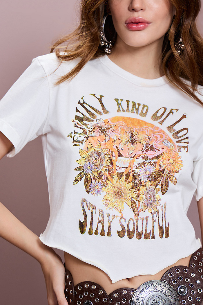 T-SHIRT CURTA ESTAMPADA