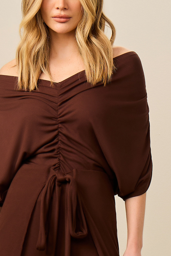 BLUSA OMBRO A OMBRO FRANZIDO DETALHADO