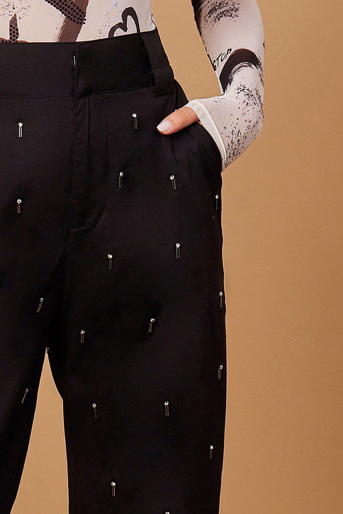 CALÇA ALFAIATARIA COM BORDADO