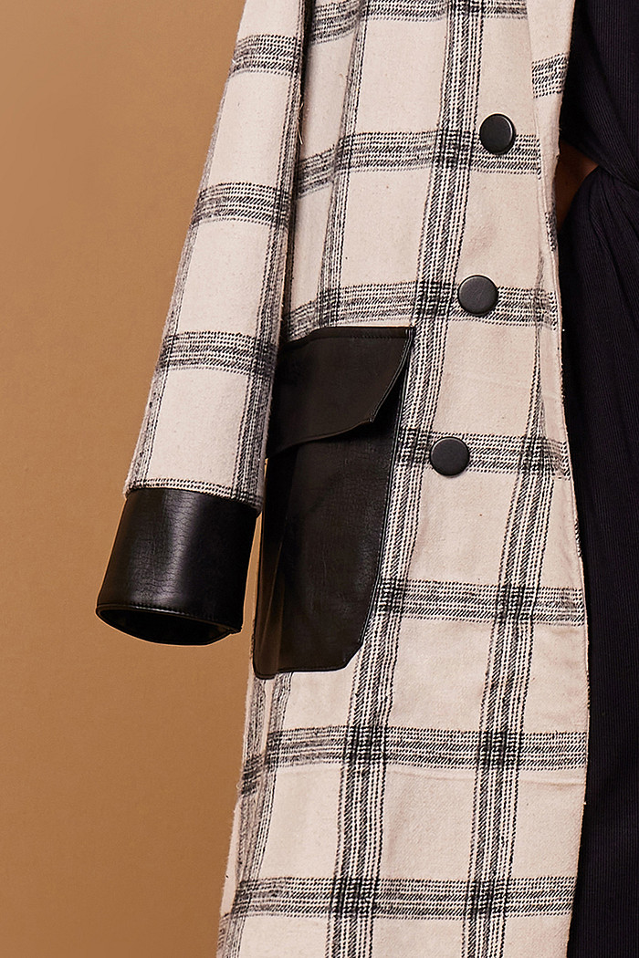 TRENCH COAT RECORTES LEATHER