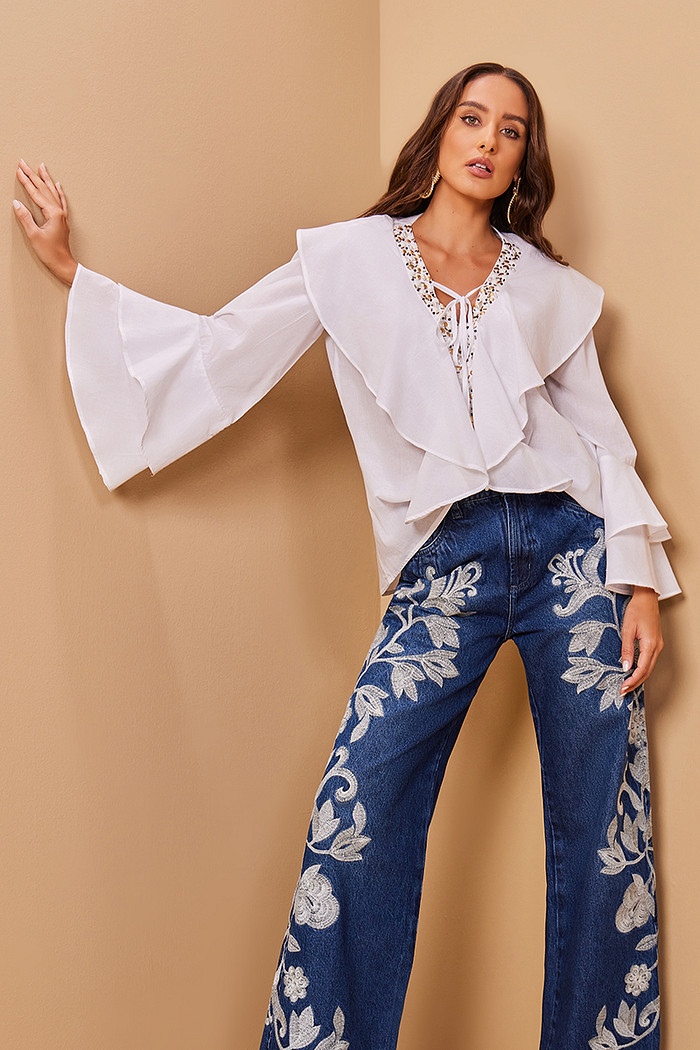 BATA VOIL COM BABADOS, BORDADO E PONTEIRA