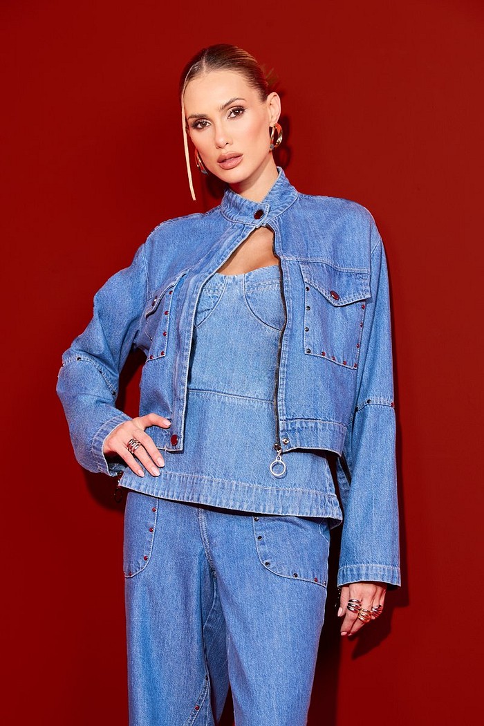 Jaqueta Jeans Com Tachas