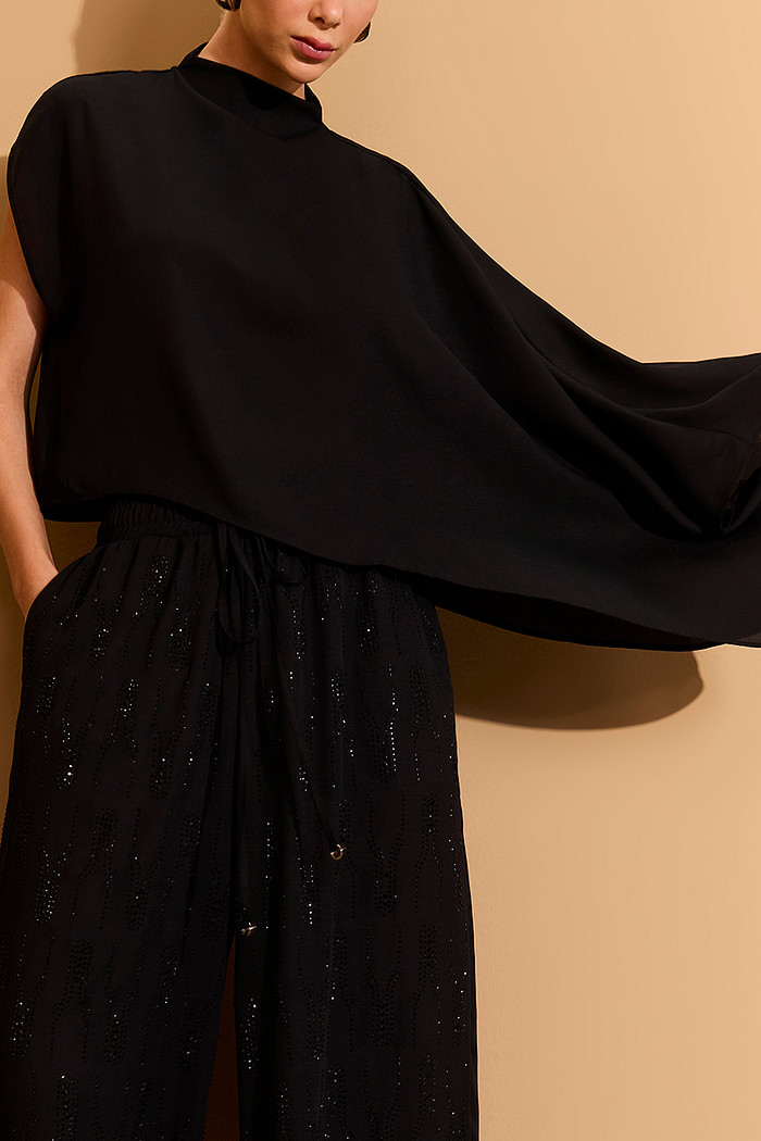 BLUSA ASSIMÉTRICA CHIFFON MANGA ÚNICA