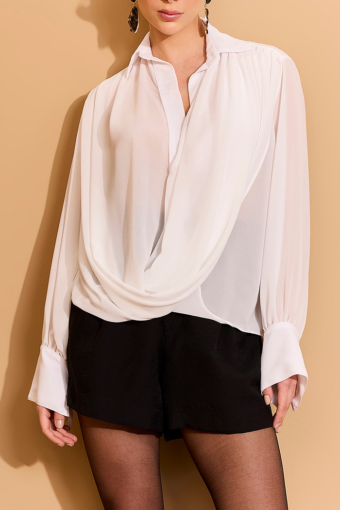 BLUSA FLUIDA DETALHE TECIDO