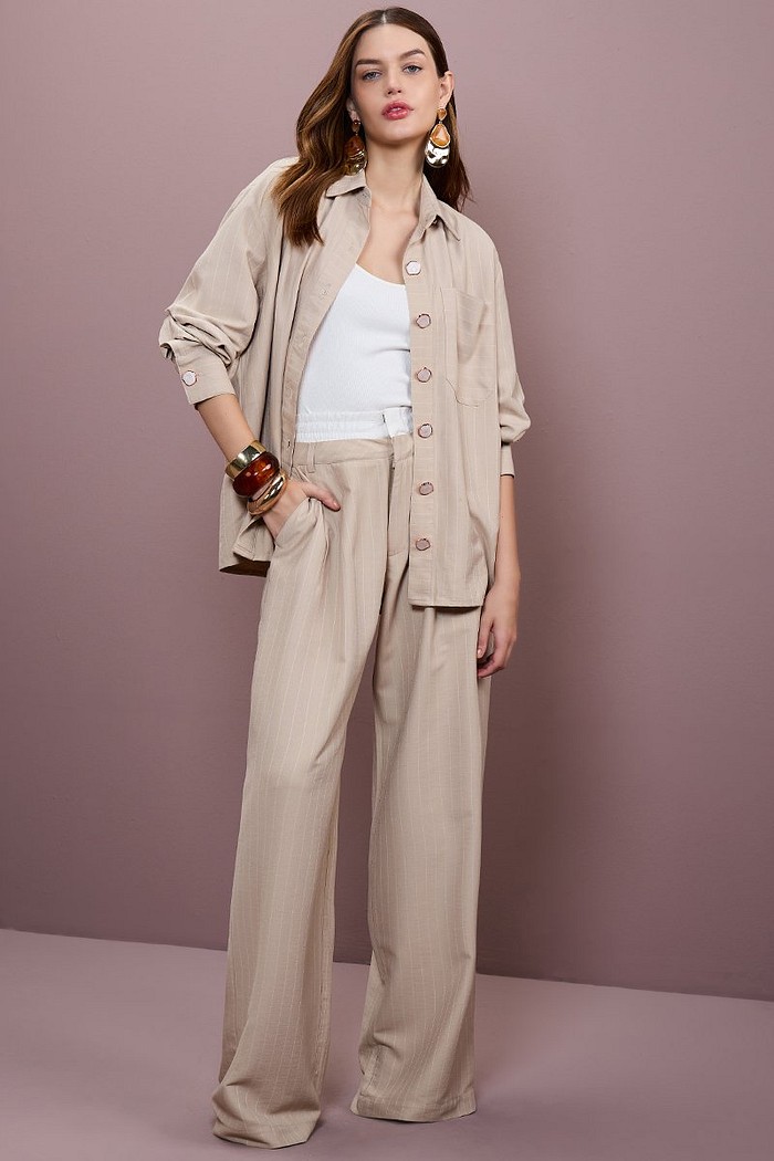 CALÇA ALFAIATARIA LISTRADA COM DOIS CÓS