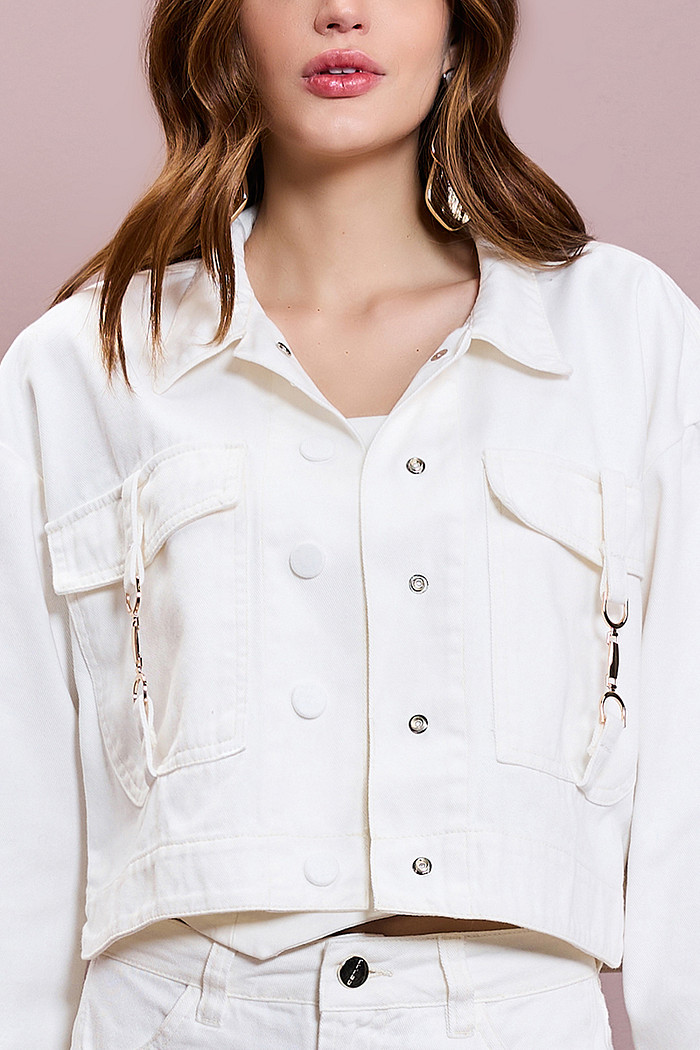 JAQUETA SARJA COM DETALHE METAIS