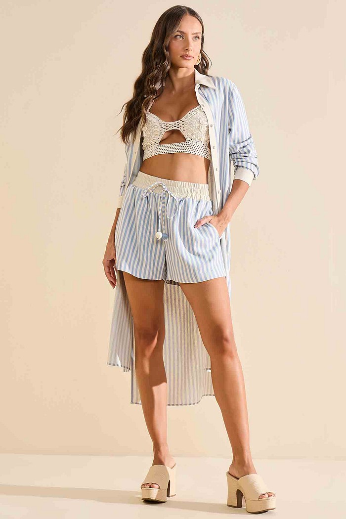 SHORTS LISTRADO COM LINHO