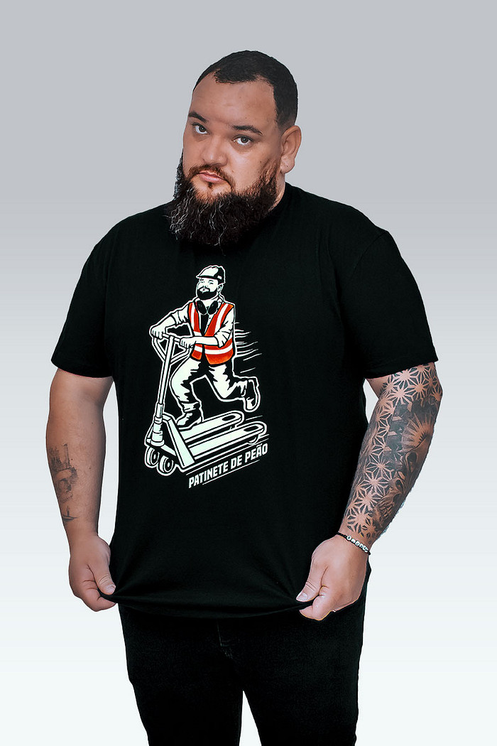 Camiseta Preta Patinete De Peão 100% Algodão Manga Curta